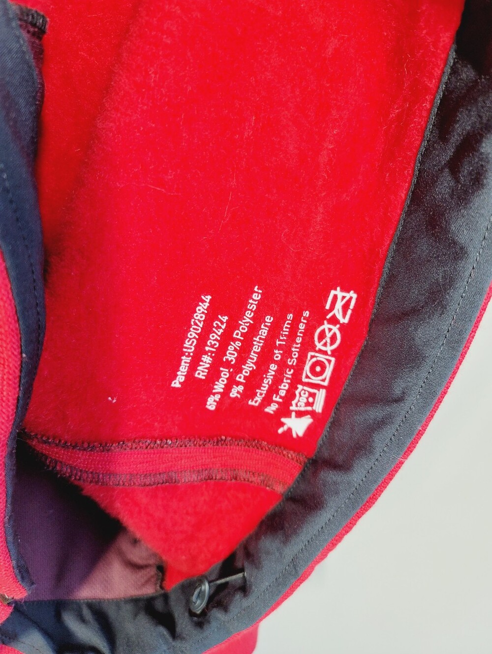 Voormi Red & Black Hooded CORE CONSTRUCTION Zip Jacket, Size Large - Picture 2 of 4